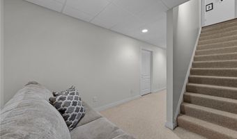585 Burgess Cir, Aurora, OH 44202