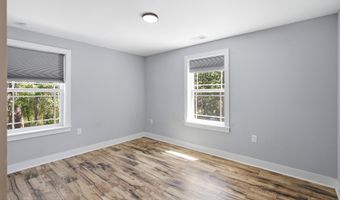 295 Coolidge Ave, Bayville, NJ 08721