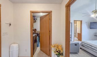 1201 Forrest Glenn Dr, Arkansas City, KS 67005
