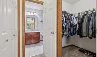 15340 Founders Ln 203, Apple Valley, MN 55124