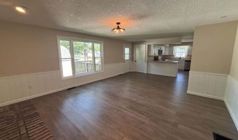 1203 S Van Buren St, Auburn, IN 46706