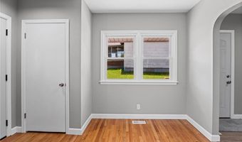 1605 S 6th St, Atchison, KS 66002