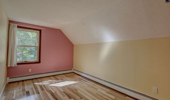 12 School House Hl, Burlington, CT 06013