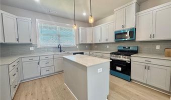 5909 SW Desert Ave, Bentonville, AR 72713
