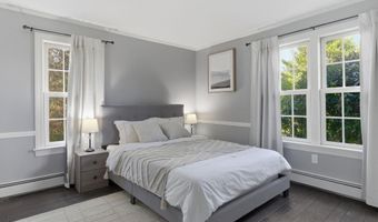 276 N Amherst Rd, Bedford, NH 03110