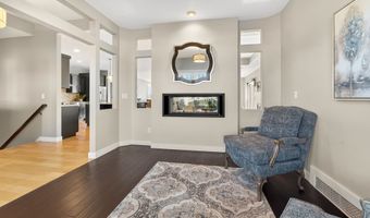 5039 W RED BARN Ct, Appleton, WI 54913