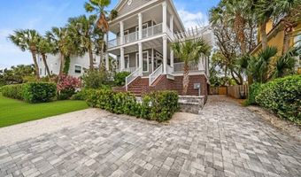 1271 E COAST Dr, Atlantic Beach, FL 32233