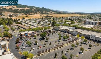 640 Elsa Dr, Santa Rosa, CA 95407