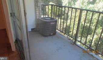 5206 NEWTON St 202, Bladensburg, MD 20710