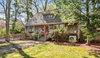 74 Acre Ave, Barrington, RI 02806