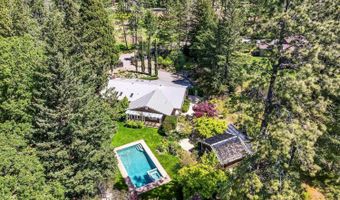 1065 Summit Lake Dr, Angwin, CA 94508