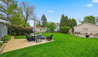 639 N Kaspar Ave, Arlington Heights, IL 60004