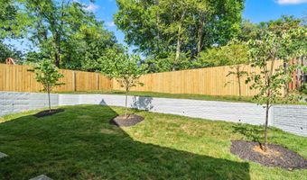 1905 N TAYLOR St, Arlington, VA 22207