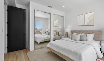 542 N Serrano Ave, Los Angeles, CA 90004