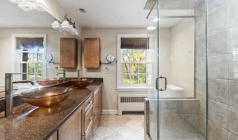 60 Wedgewood Rd, Auburn, ME 04210