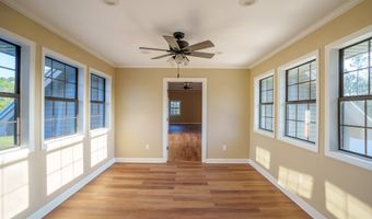 469 Dyal Rd, Baxley, GA 31513