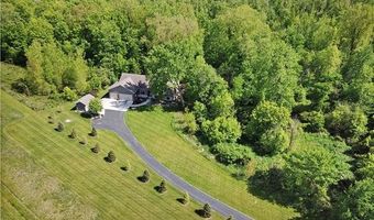 5257 Brookshire Dr, Almont, MI 48003
