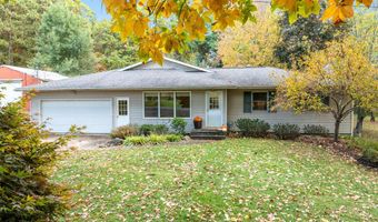 6662 Buttrick Ave SE, Alto, MI 49302