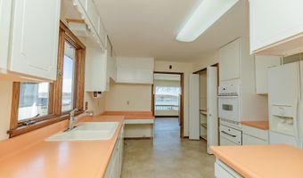 164 Park Pl, Arnolds Park, IA 51331