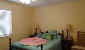 102 S Hackberry Dr, Alpine, TX 79830