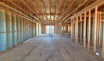 1328 E Lone Rock View Dr, Big Water, UT 84741