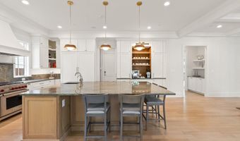 6213 DAHLONEGA Rd, Bethesda, MD 20816