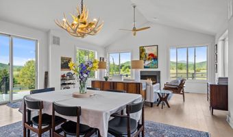 23 WHITE HORSE HILL Ln, Amissville, VA 20106