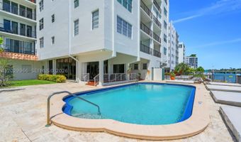 9341 E Bay Harbor Dr Ph-B, Bay Harbor Islands, FL 33154