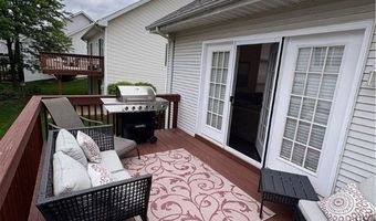 704 Elmwood Pt, Aurora, OH 44202