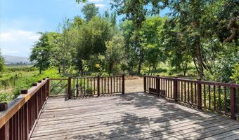 376 Crowson Rd, Ashland, OR 97520