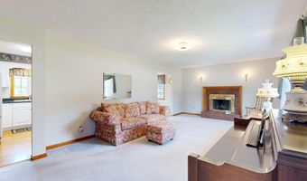 8 Fahi Pond Rd, Anson, ME 04958
