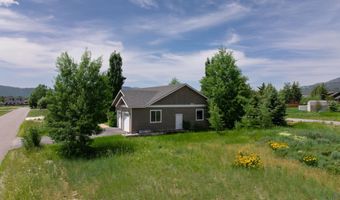 216 COLUMBINE St, Alpine, WY 83128