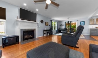 1692 Enclave Ln, Ann Arbor, MI 48103