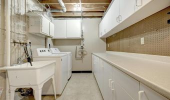 4448 AIRLIE Way, Annandale, VA 22003