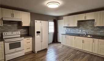 31 E Snelling Ave, Appleton, MN 56208