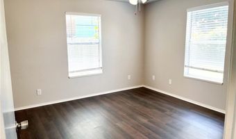 704 SE 4th St C, Bentonville, AR 72712