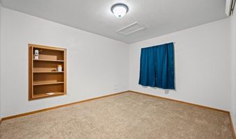 815 Aurora St, Belle Fourche, SD 57717