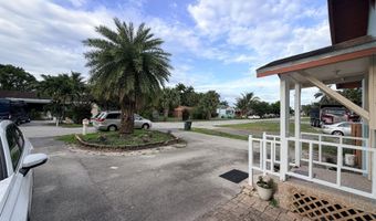 208 NW Avenue H Pl, Belle Glade, FL 33430