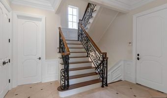 27 Marie Major Dr, Alpine, NJ 07620