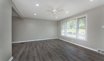 2870 WOODLAND Rd, Abington, PA 19001