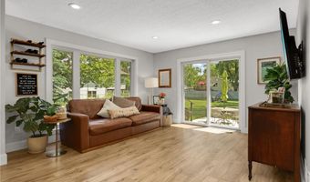 14712 Dory Ct, Apple Valley, MN 55124