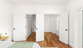 41 Burnett Rd, Warwick, RI 02889