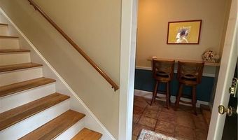 141 Coggeshall Ave, Newport, RI 02840