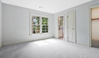 4831 26TH St N, Arlington, VA 22207