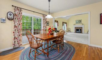 14 Karolina Ln, Bedford, NH 03110