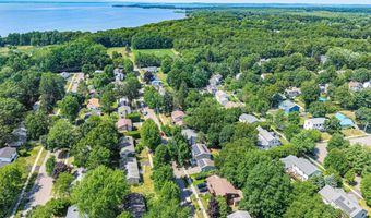 88 Pleasant Ave, Burlington, VT 05408