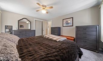 26 City View Pkwy, Johnston, RI 02919