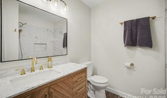 5324 Cheval Pl, Charlotte, NC 28205