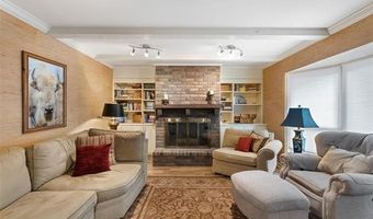 1555 Pecan Pl, Bartlesville, OK 74003