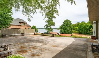 937 Muskogee Ln, Bean Station, TN 37708